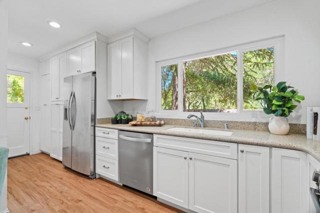 20141 Mendelsohn Lane, Saratoga CA: https://media.crmls.org/mediaz/1a803414-2e21-4e24-954f-c0a8d24110cb.jpg