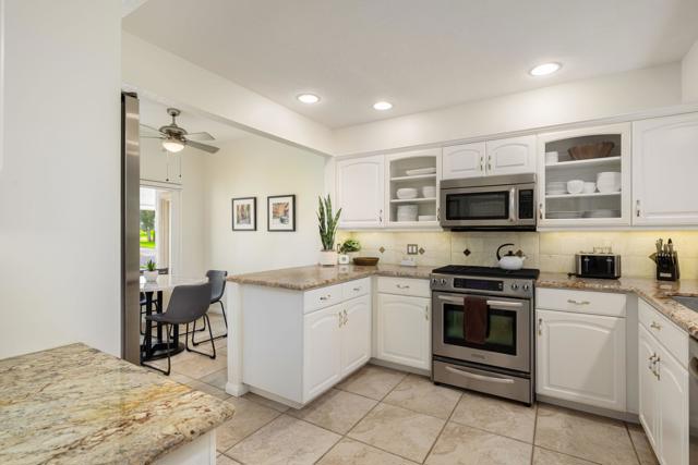 678 Vista Lago Circle N, Palm Desert, CA 92211