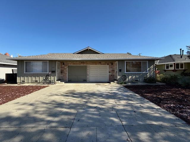 1112 Nottingham Place, San Jose CA: https://media.crmls.org/mediaz/1a80855d-f8fa-45bb-b4ab-36374583d014.jpg