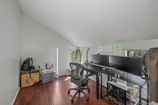 8451 Via Mallorca Unit 31, La Jolla CA: https://media.crmls.org/mediaz/1a809333-3122-44a0-b9f7-0c206a022c54.jpg
