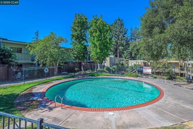 651 Moraga Rd, Moraga CA: https://media.crmls.org/mediaz/1a80c4f9-4c0a-4f16-a98e-1b90040a05f0.jpg