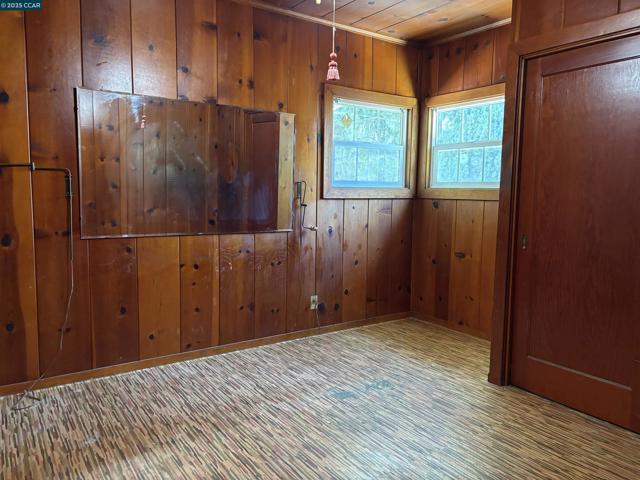 415 W 9Th St, Antioch CA: https://media.crmls.org/mediaz/1a80ccad-118c-422c-aba9-3e8e89761a0b.jpg