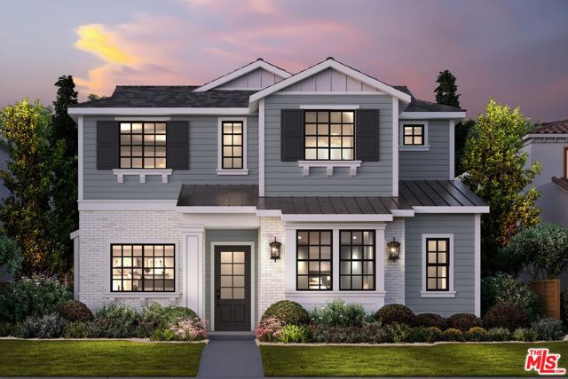 911 Yale Street, Santa Monica CA: https://media.crmls.org/mediaz/1a828594-663f-4a6b-9306-eefd4197c0cd.jpg