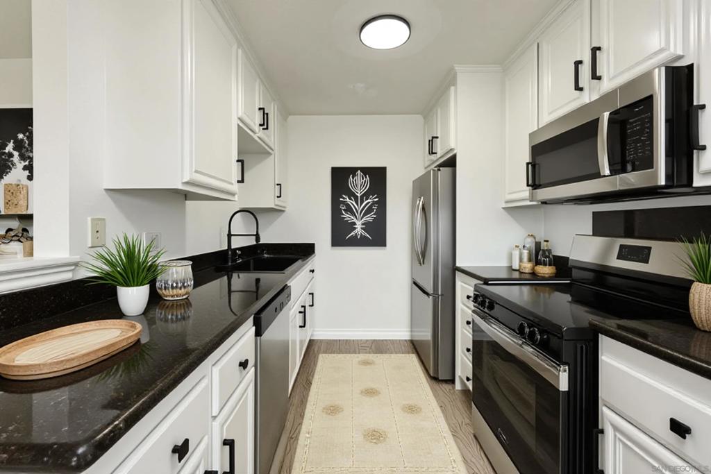 9949 Erma Rd - photo 12