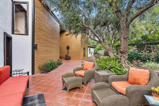 32423 Womsi Rd, Pauma Valley CA: https://media.crmls.org/mediaz/1a830b2f-50b5-4625-800b-6b7597a8d154.jpg