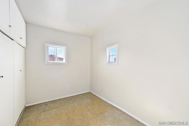 6371 Celia Vista Dr, San Diego CA: https://media.crmls.org/mediaz/1a833c94-78b5-45d2-99b0-4f9369f92d57.jpg