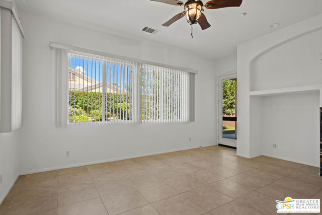Image 16 of 34 For 64 Vista Mirage Way