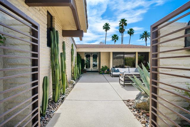 44986 Saint Helena Court, Indian Wells, CA 92210