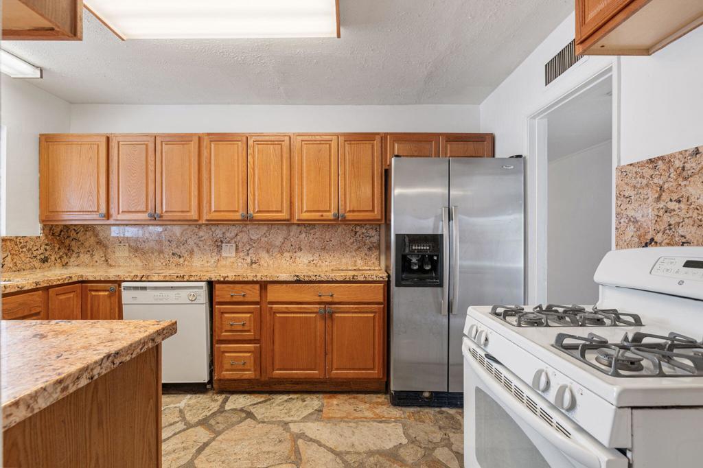 MLS #219136889DA image #14