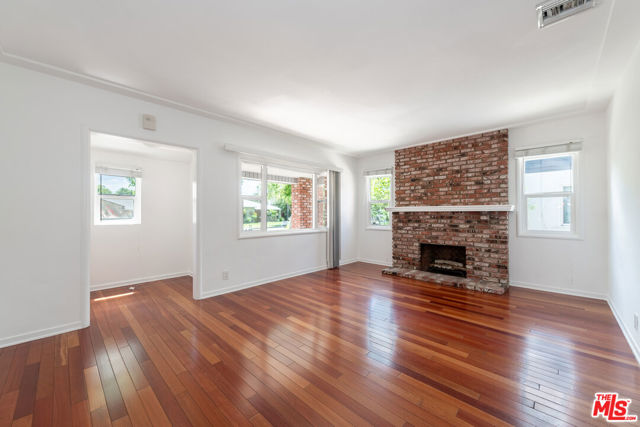 325 West Elm Avenue photo 5