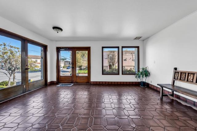 1500 Howard Avenue, Burlingame CA: https://media.crmls.org/mediaz/1a861406-d3a5-4c66-853f-e06aa741f5fd.jpg