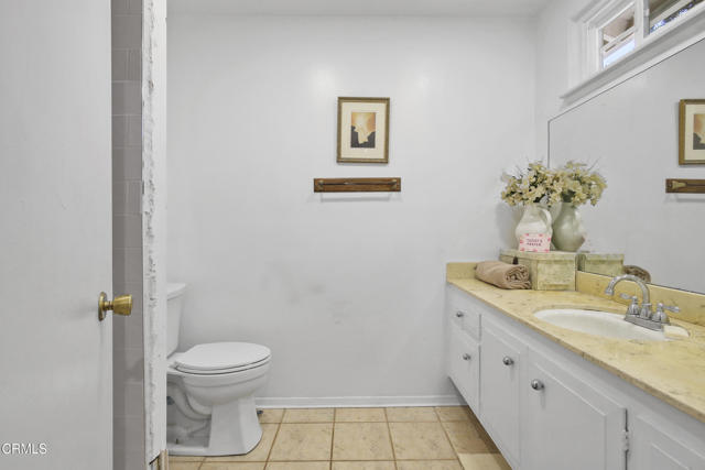 Detail Gallery Image 13 of 17 For 276 Verde Vista Dr, Thousand Oaks,  CA 91360 - 3 Beds | 2 Baths