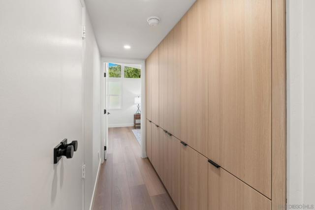 2561 Loring st, San Diego CA: https://media.crmls.org/mediaz/1a86f8cd-655c-4957-8473-6c9d9574f75d.jpg