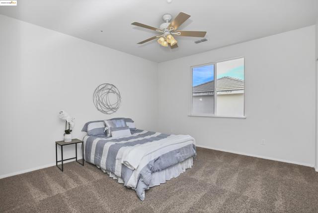 1212 landover, Brentwood CA: https://media.crmls.org/mediaz/1a870404-aba2-4707-90a9-245bc821a062.jpg