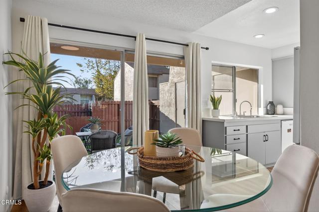 1628 Tapir Circle, Ventura CA: https://media.crmls.org/mediaz/1a871188-a2e7-489a-9c7c-73c741ab6468.jpg