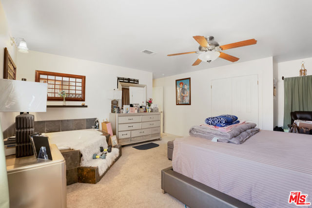 4141 Eileen Street, Simi Valley CA: https://media.crmls.org/mediaz/1a877d4d-dec9-4695-a3e1-a512c7ef718e.jpg