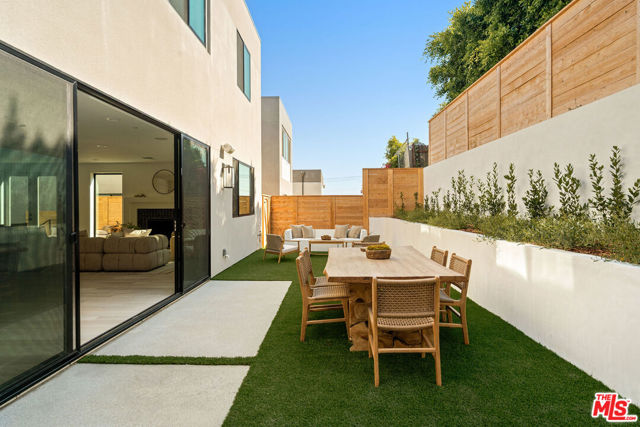 1615 N Coronado Street, Los Angeles CA: https://media.crmls.org/mediaz/1a886159-a584-42af-bc4b-a2ec75cbb69b.jpg