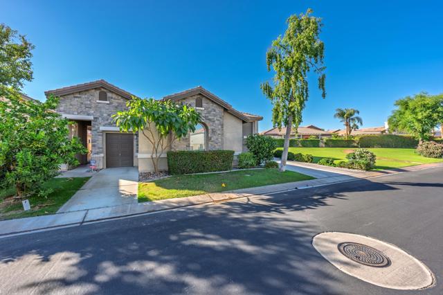 49465 Lewis Road, Indio CA: https://media.crmls.org/mediaz/1a8a651d-6ba5-4996-8a9a-406f078dc3a6.jpg