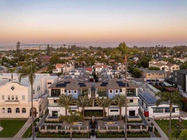 541 Orange Ave, Coronado CA: https://media.crmls.org/mediaz/1a8a87ab-d990-4744-b579-3619287a606c.jpg