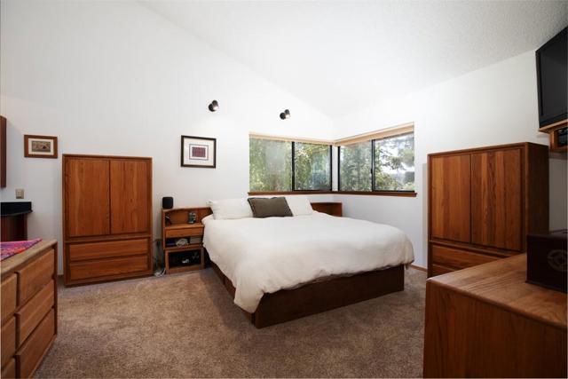350 Aurora Road, Soquel CA: https://media.crmls.org/mediaz/1a8a9f1e-2b03-431a-9e6b-0dcf289e2f86.jpg