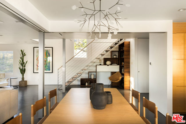 6300 Mulholland Highway, Los Angeles CA: https://media.crmls.org/mediaz/1a8b0973-71cc-4226-8abe-f4810d3a8061.jpg