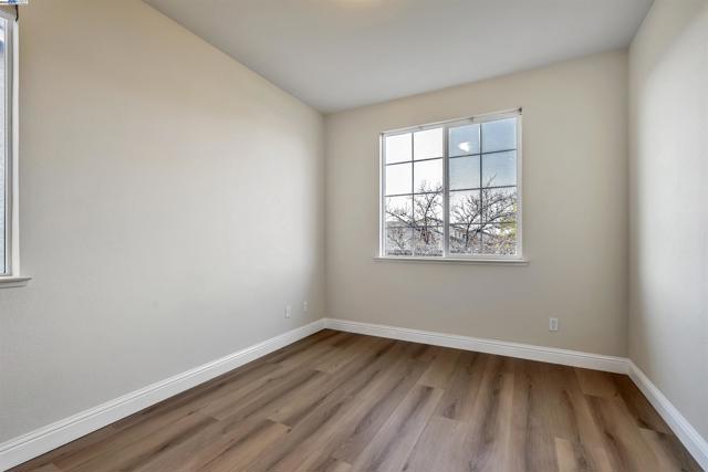 501 Carnaby Rd, Lathrop CA: https://media.crmls.org/mediaz/1a8b306e-78c4-443c-8743-0977df5d3bf3.jpg