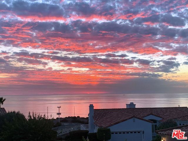 30963 Via La Cresta, Rancho Palos Verdes, California 90275, 4 Bedrooms Bedrooms, ,4 BathroomsBathrooms,Residential,Sold,Via La Cresta,25505459