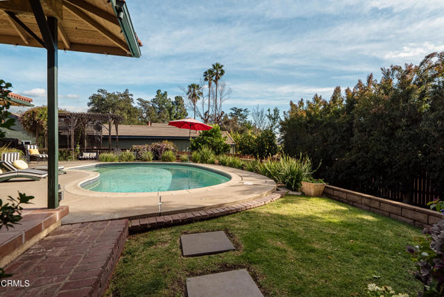 Detail Gallery Image 24 of 29 For 3818 Altura Ave, La Crescenta,  CA 91214 - 3 Beds | 2 Baths