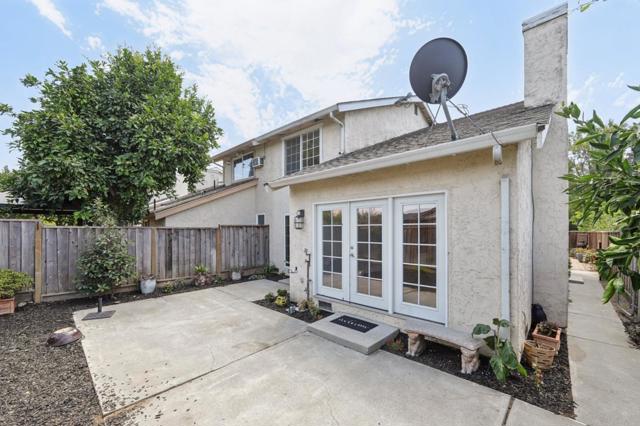 1040 N Capitol Avenue, San Jose CA: https://media.crmls.org/mediaz/1a8cc9f4-1121-4b19-bdd3-23b80ac26ca7.jpg