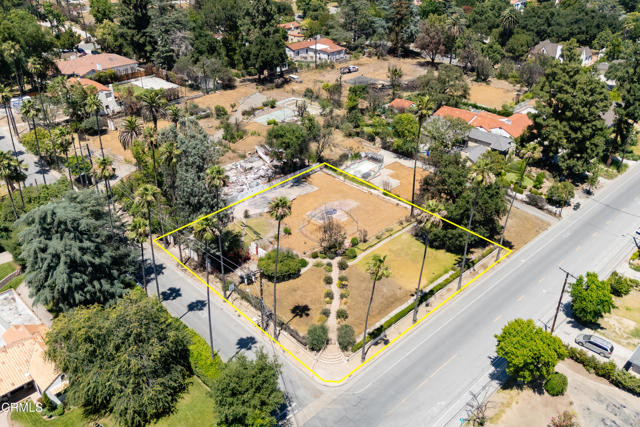 1739 E Mendocino Street, Altadena CA: https://media.crmls.org/mediaz/1a8d6d0a-5e62-4747-a75d-d688d0aea55b.jpg