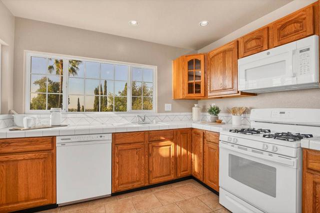 417 Lynn Avenue, Antioch CA: https://media.crmls.org/mediaz/1a8dda4c-8875-4e25-9536-3a1b89d2ba03.jpg