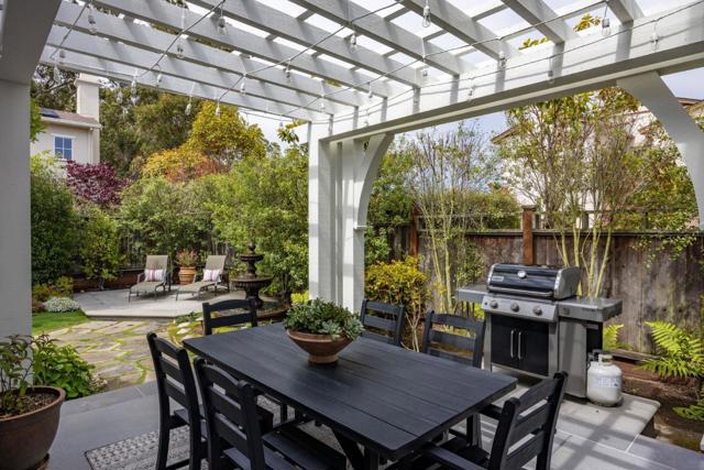 102 Carnoustie Drive, Half Moon Bay CA: https://media.crmls.org/mediaz/1a8de435-5552-49fd-aa7e-b07fca1ed08f.jpg