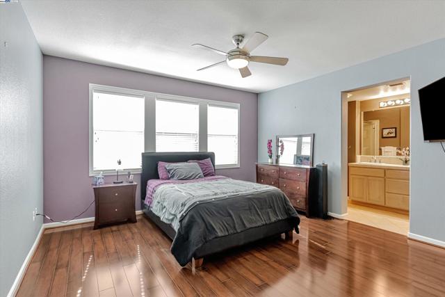 Image 19 of 34 For 4380 Fitzwilliam St