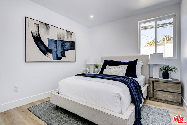 1291 Sycamore, Los Angeles CA: https://media.crmls.org/mediaz/1a8ea4ac-71d9-4484-b755-c99d84251b23.jpg