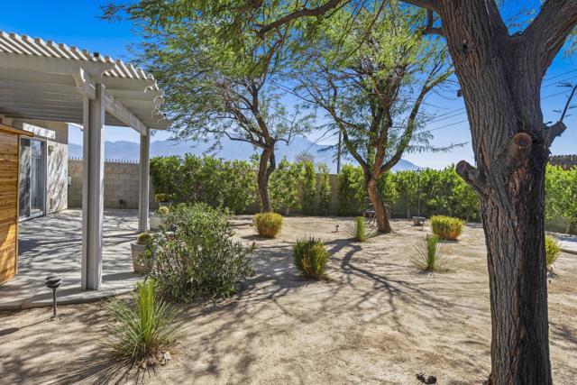 12925 Hidalgo Street, Desert Hot Springs CA: https://media.crmls.org/mediaz/1a8f1be0-1797-43b0-bfa1-dad4a64d6dad.jpg