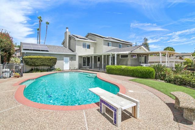 17365 Oak Leaf Drive, Morgan Hill CA: https://media.crmls.org/mediaz/1a9086f6-1c7f-4e94-8add-11138c9b1284.jpg