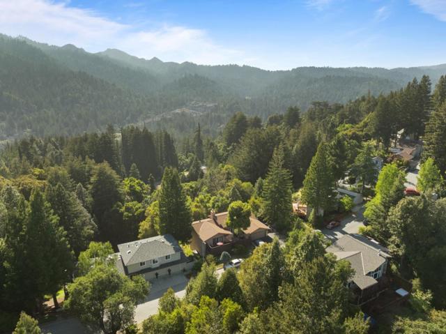 267 Crows Nest Drive, Boulder Creek CA: https://media.crmls.org/mediaz/1a90c541-d91d-4871-b6d1-bc62480df2d5.jpg