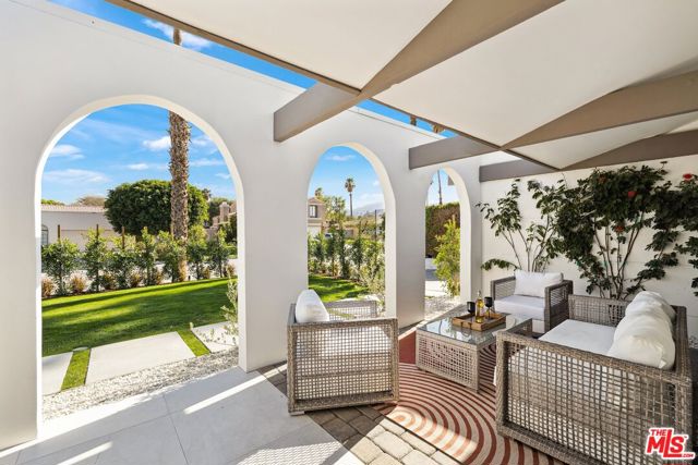 80100 Vista Grande, La Quinta CA: https://media.crmls.org/mediaz/1a90fbb6-314e-425f-97f9-40b7d19205c1.jpg