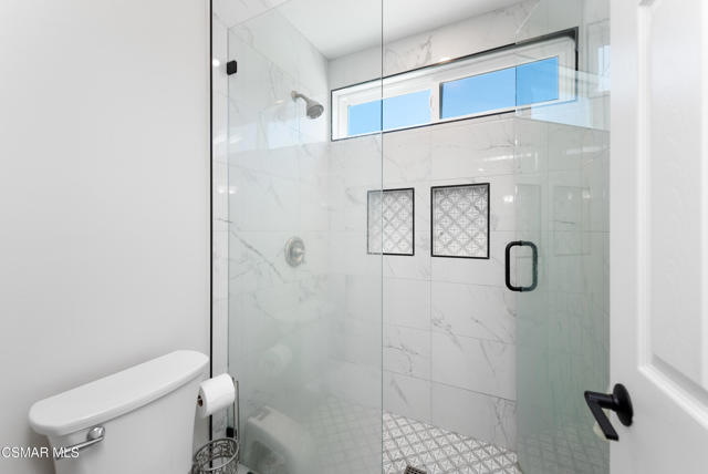 3268 Hilldale Avenue, Simi Valley CA: https://media.crmls.org/mediaz/1a91a508-b941-453a-9b9e-ca8772890eff.jpg