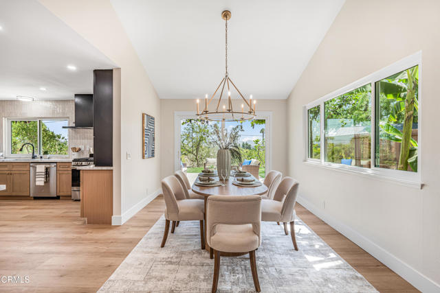 308 Calle Converse, Camarillo CA: https://media.crmls.org/mediaz/1a91c232-95d9-4ff3-b8c3-711fea8b84ff.jpg
