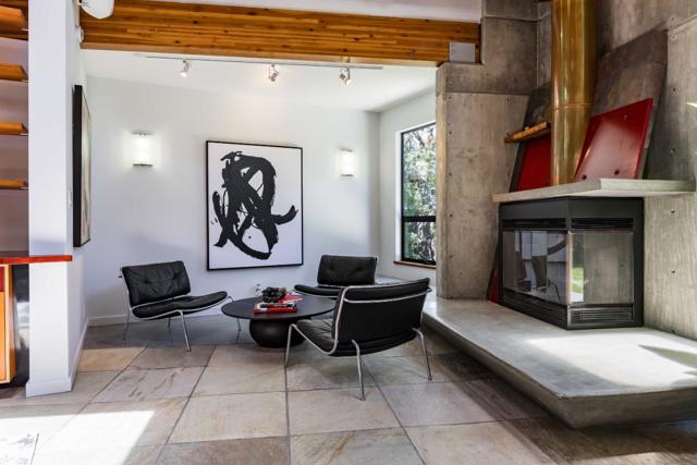 3865 Mumford Place, Palo Alto CA: https://media.crmls.org/mediaz/1a91e0c1-9050-4f30-a587-bd921c4c7cce.jpg