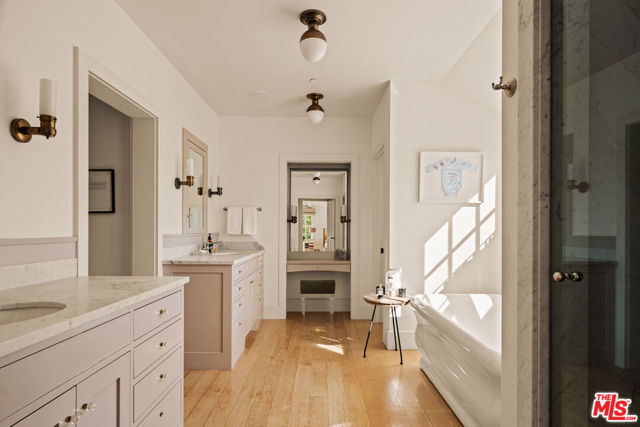 Drew Fenton | 589 Moreno Avenue Los Angeles CA | MLS: 7535475