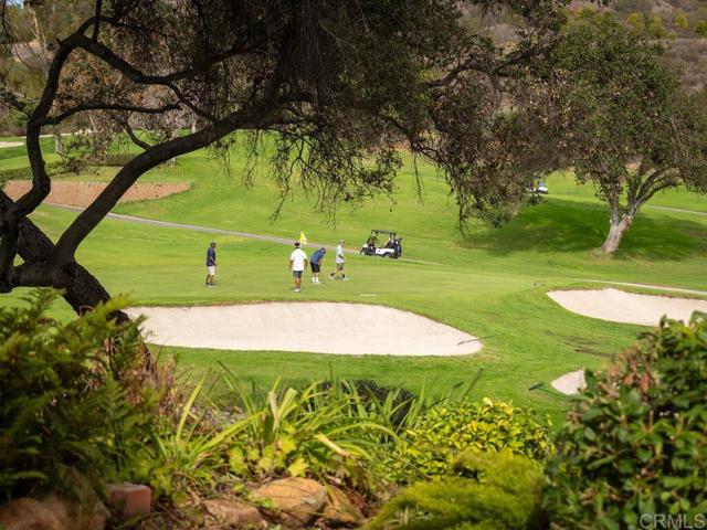 Detail Gallery Image 2 of 40 For 1718 Tecalote Dr #14,  Fallbrook,  CA 92028 - 3 Beds | 2/1 Baths