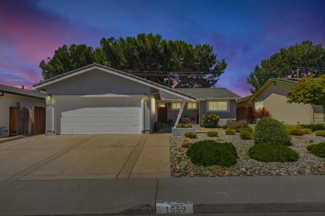 1559 Mount Diablo Avenue, Milpitas CA: https://media.crmls.org/mediaz/1a92f136-c0ef-48c8-b724-5854fea975fd.jpg