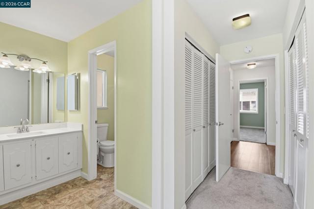 Image 26 of 37 For 6538 Stonecroft Ter