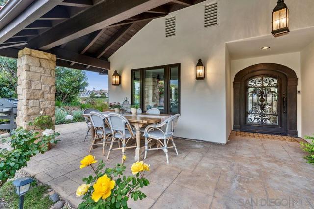 350 Punta Baja Dr, Solana Beach CA: https://media.crmls.org/mediaz/1a93a269-d4b9-44c0-bb00-b8b0ea12a17e.jpg