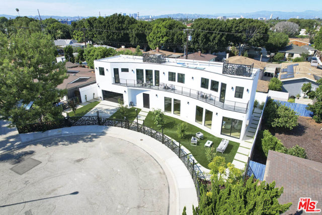 4338 Huntley Avenue, Culver City CA: https://media.crmls.org/mediaz/1a93a998-628e-45bb-a73d-c697f8212662.jpg