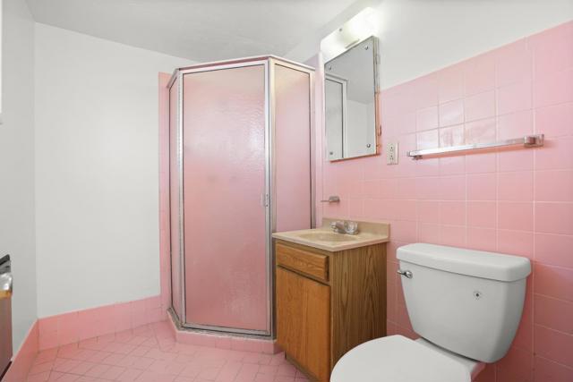 78 Seacliff Avenue, Daly City CA: https://media.crmls.org/mediaz/1a94d3a3-cab4-46dc-841d-cbde1836a8a5.jpg