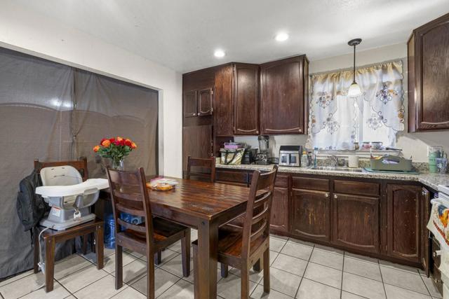 938 College Drive, San Jose CA: https://media.crmls.org/mediaz/1a959914-e486-48db-952a-f6f771ab49ec.jpg
