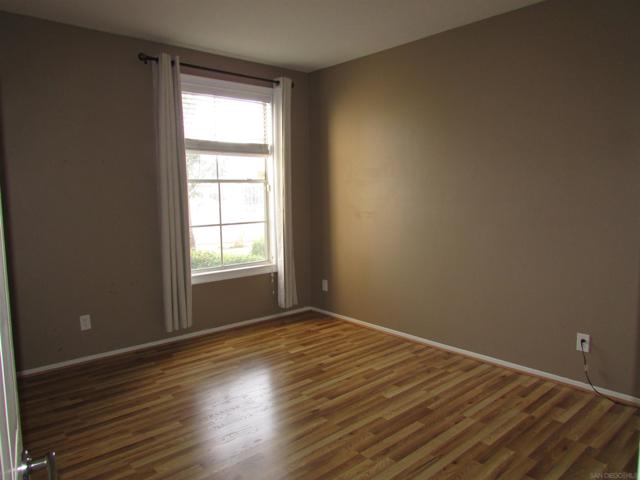 10914 Sabre Hill Dr, San Diego CA: https://media.crmls.org/mediaz/1a95a234-826e-42e9-a9e4-bde1bb86efc2.jpg